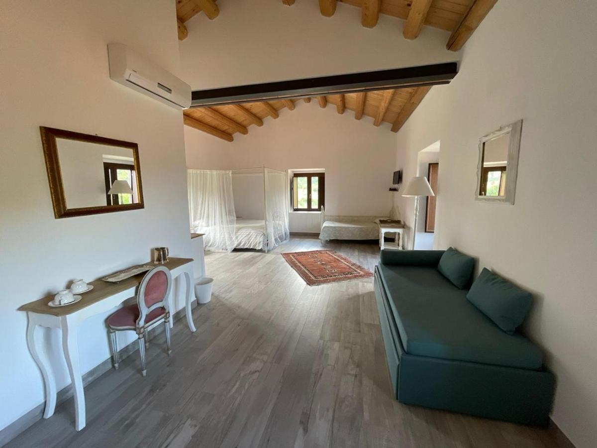 Hotel Antico Borgo Buonanotte San Mauro Castelverde Esterno foto