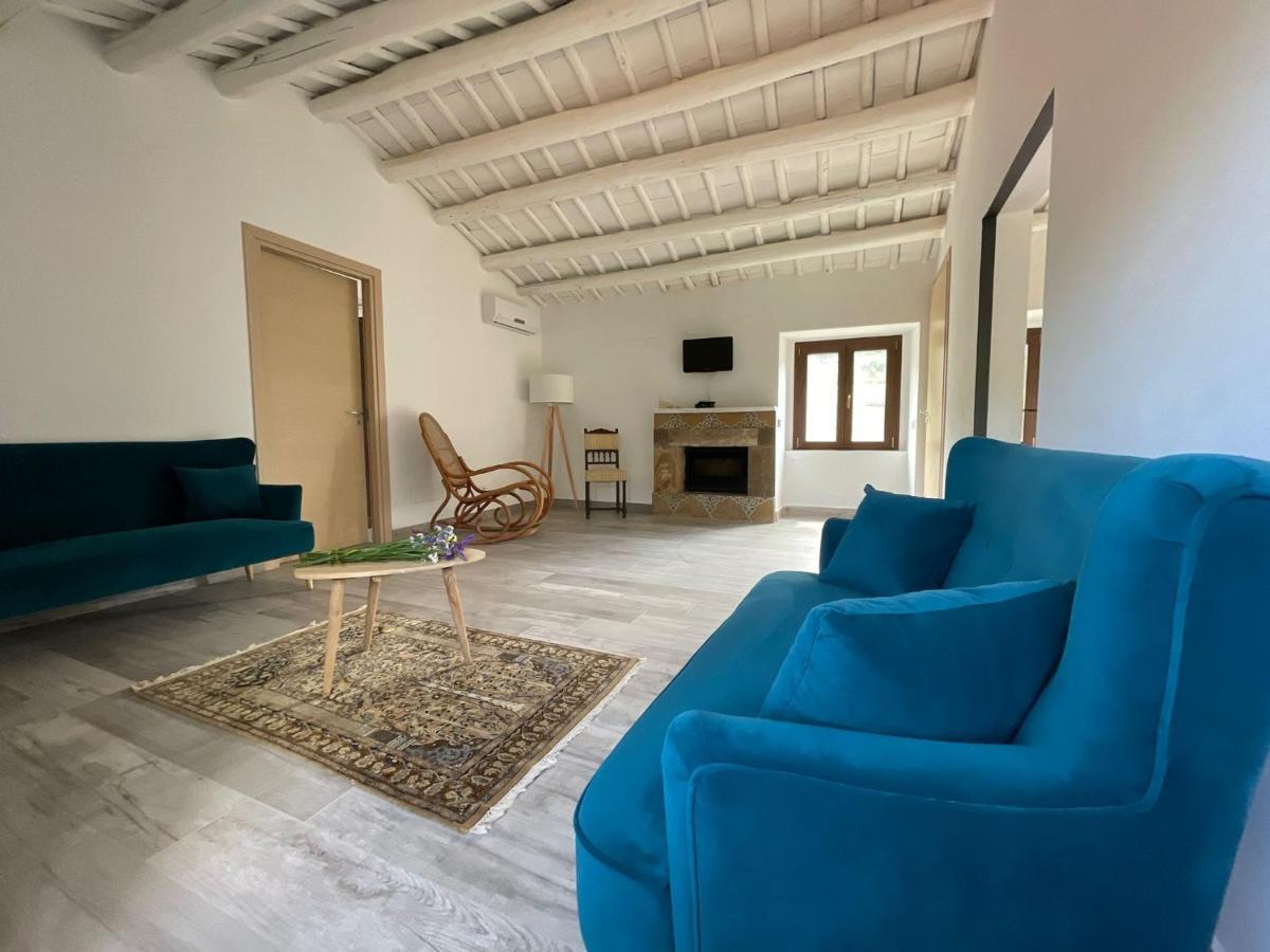 Hotel Antico Borgo Buonanotte San Mauro Castelverde Esterno foto